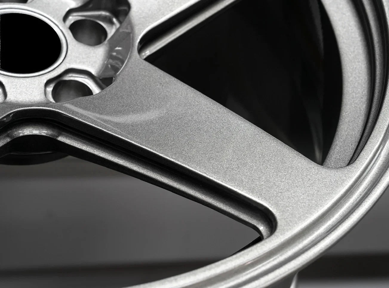 18 - 23 Inch Custom Gesmede Velgen 6061 - T6 – Premium Alloy - Unique Domestic Automotive